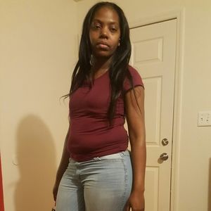 Meet your Posher, Aishia